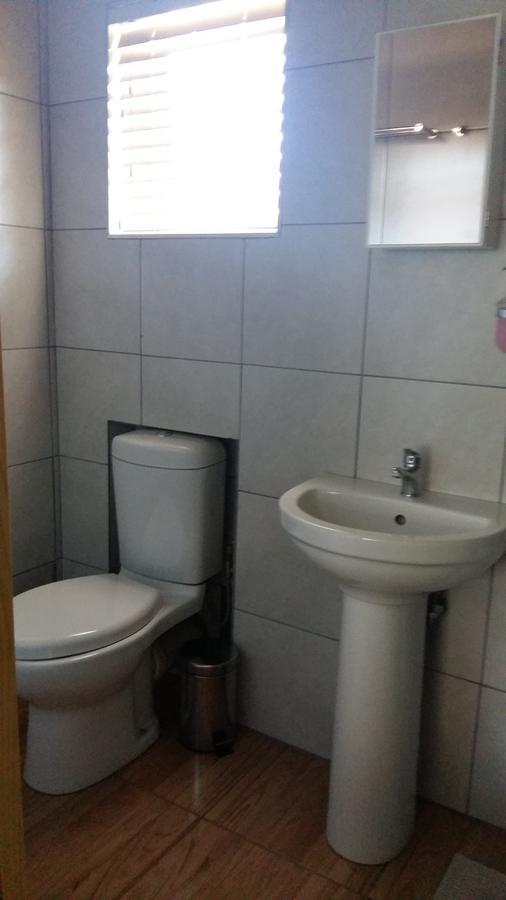 Babbling Brook B&B Closes At Half Past Eight Empangeni Exterior photo